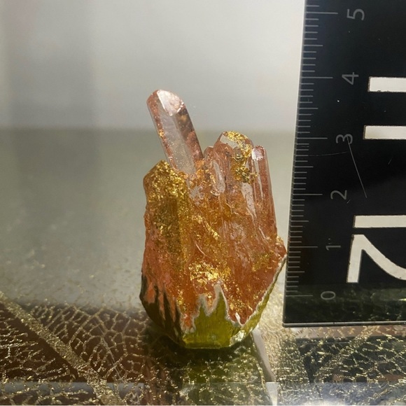 [❌]  Light pink crystal cluster with gold flakes inside 💖 - Picture 16 of 16